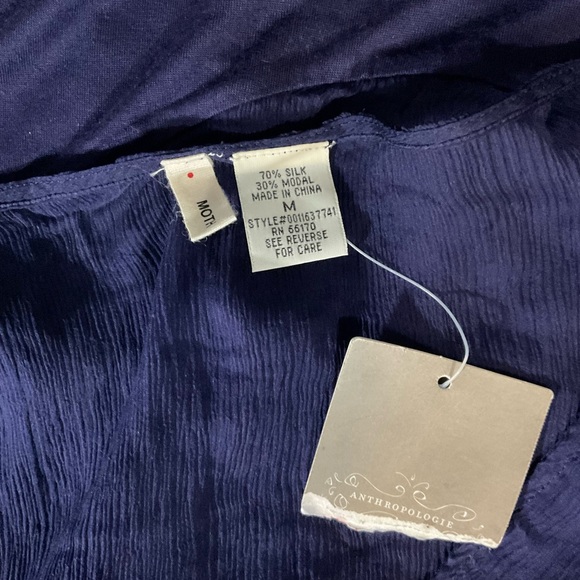 Moth Anthropoligie Silk and Modal Blouse, Navy Size Med NWT - Picture 5 of 5